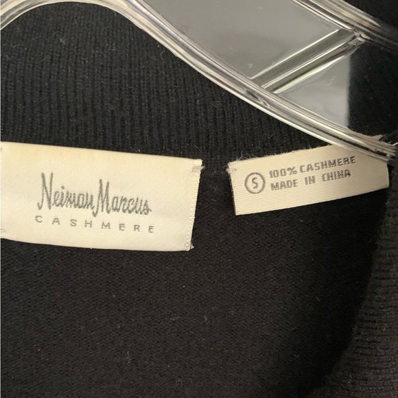 Gorgeous NM 100% Cashmere Sweater - Picture 2 of 2